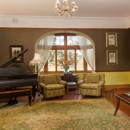 Royston Hall Historical Guesthouse Umtentweni Экстерьер фото