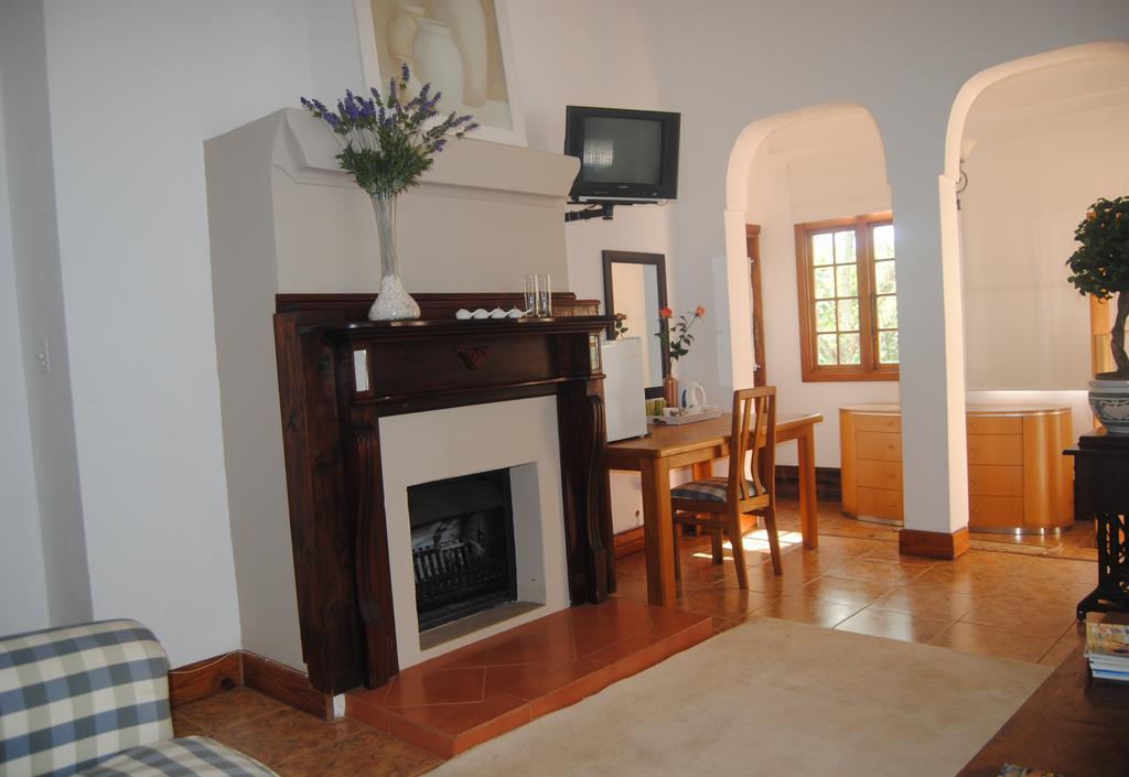 Royston Hall Historical Guesthouse Umtentweni Экстерьер фото