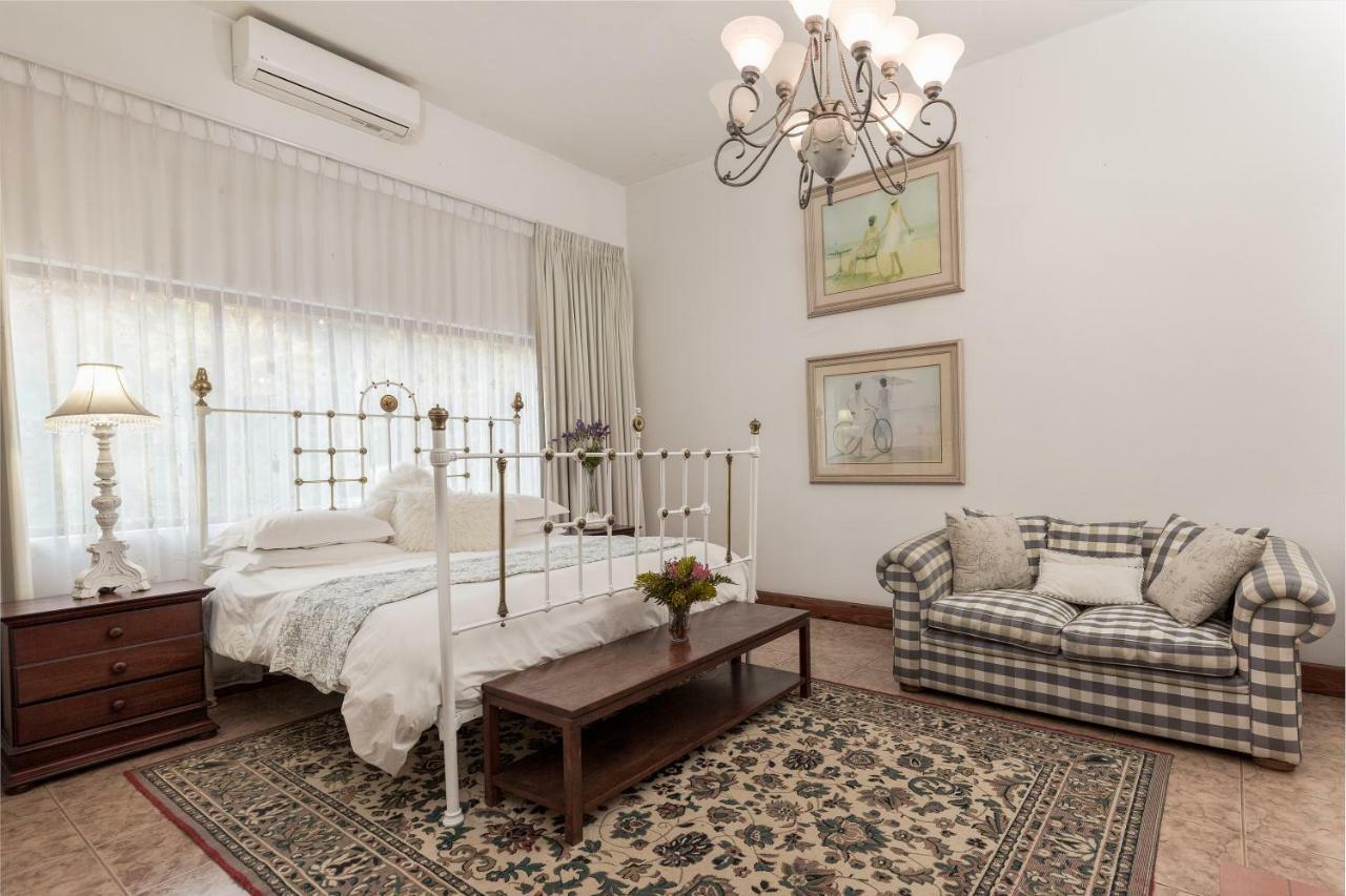 Royston Hall Historical Guesthouse Umtentweni Экстерьер фото